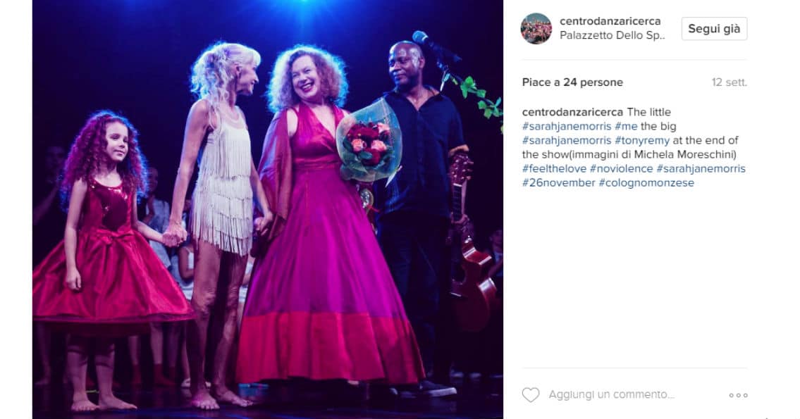 uno dei post pubblicati durante il live social e diretta facebook dell'evento organizzato da agnese riccitelli e ,sarah jane morris con tony remy