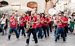 Flashmob - i Funk Off, funk marchin' band italiana