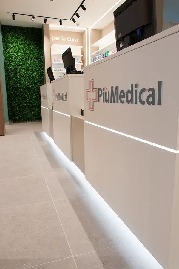 Applicazione del rebranding Più Medical
