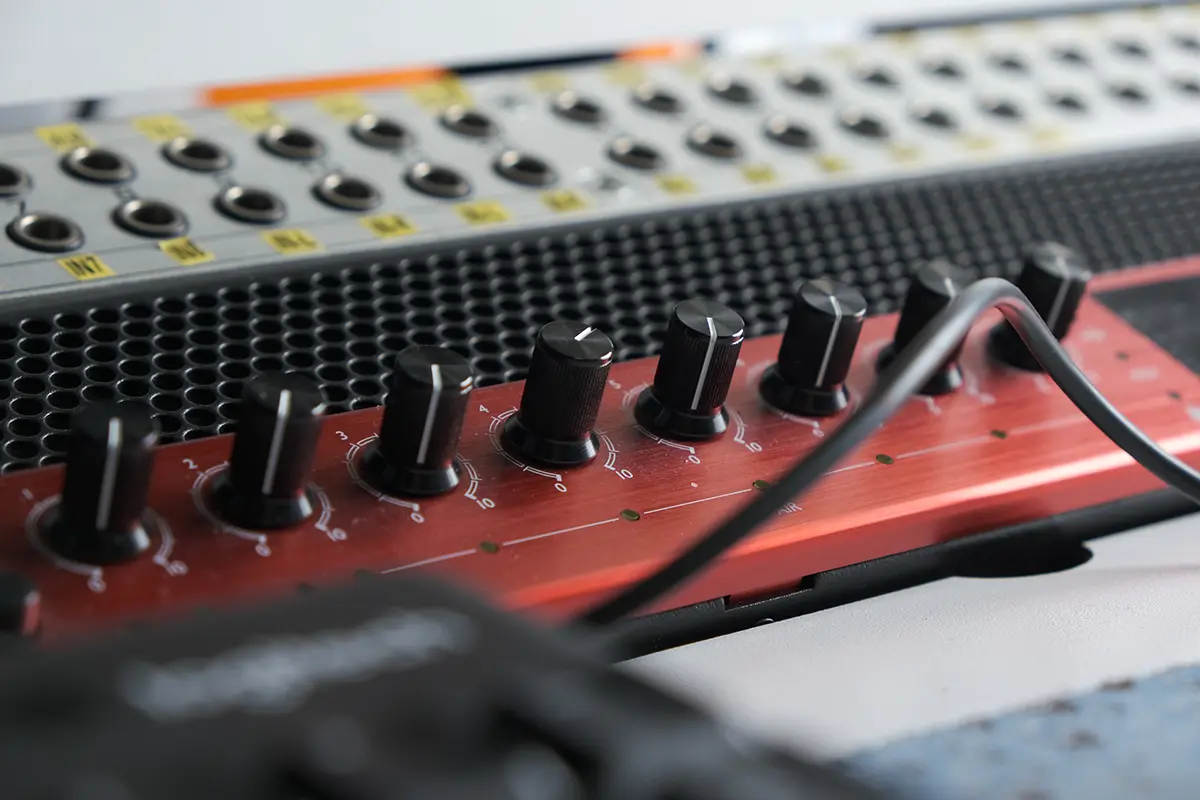 Dettaglio della regia audio